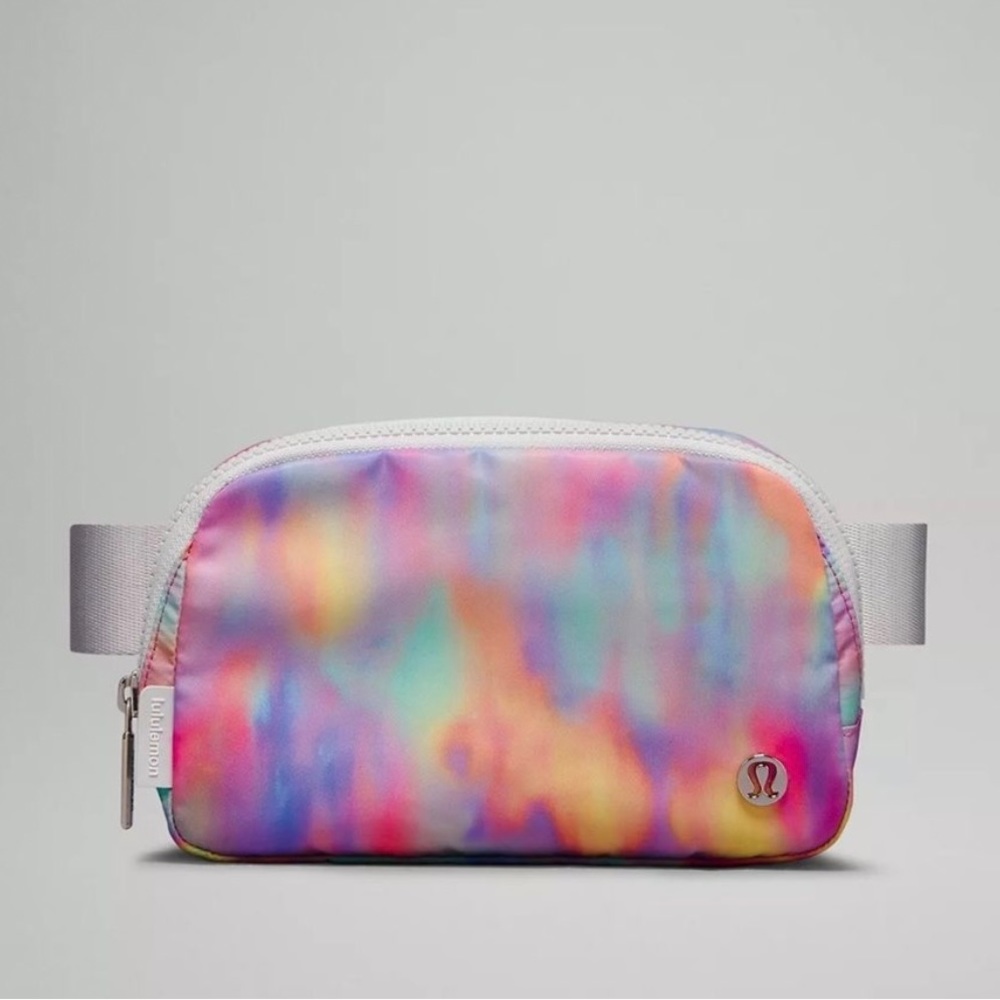 NWT Lululemon Athletica Everywhere Belt Bag 1L Prism Wash Print Multi/Vapor